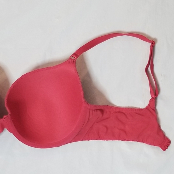 Victoria's Secret Demi Bra - Picture 6 of 11